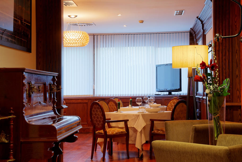 Hotelsefutbol Las Rozas de Madrid Zewnętrze zdjęcie